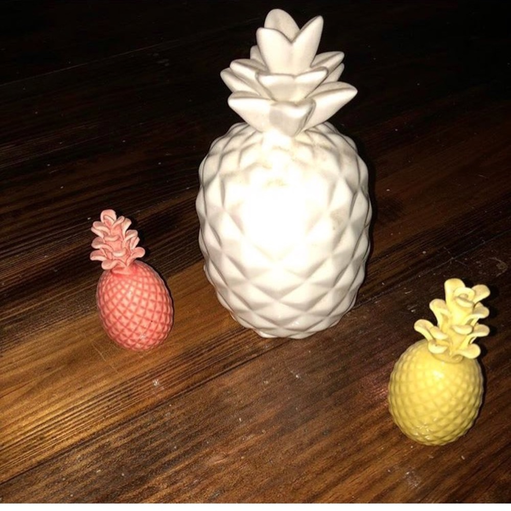 Pineapple decor